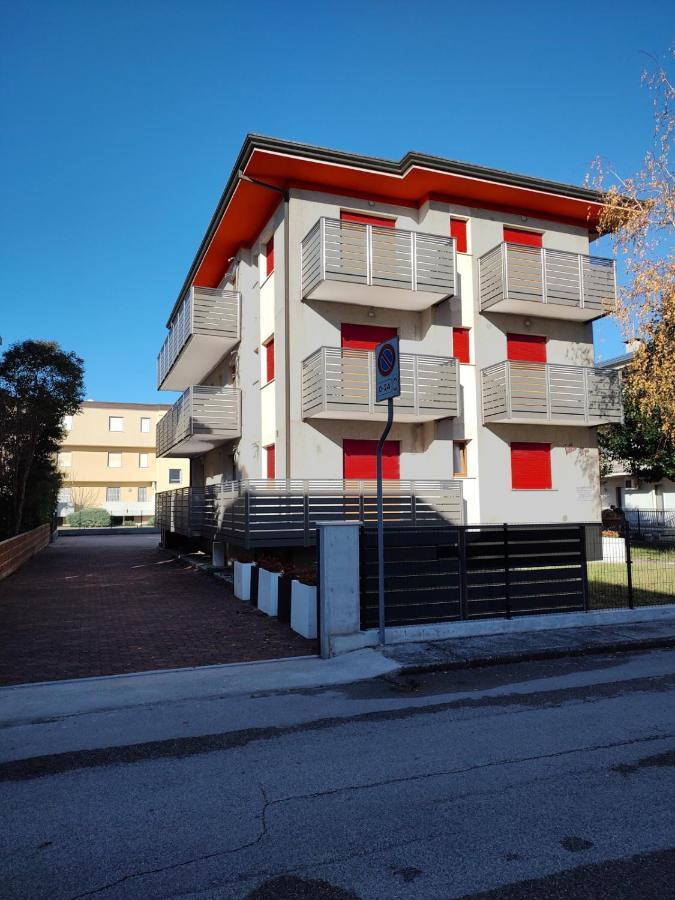 Villa Alpi Lignano Sabbiadoro Exteriér fotografie